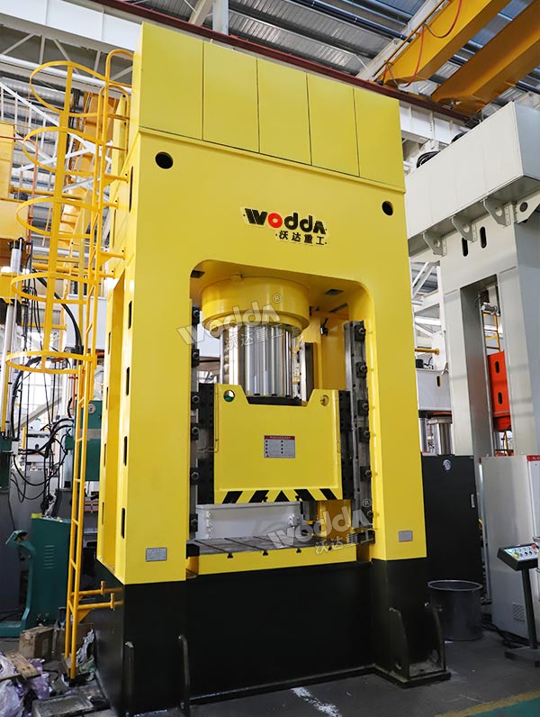 1000噸框架式液壓機.jpg